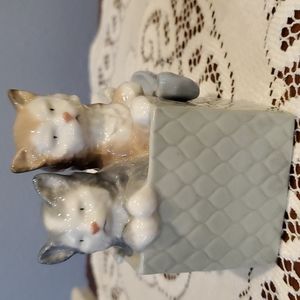 Nao Lladro 2 kitten in basket